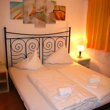 Fürstalm Alpendorf Apartamento *