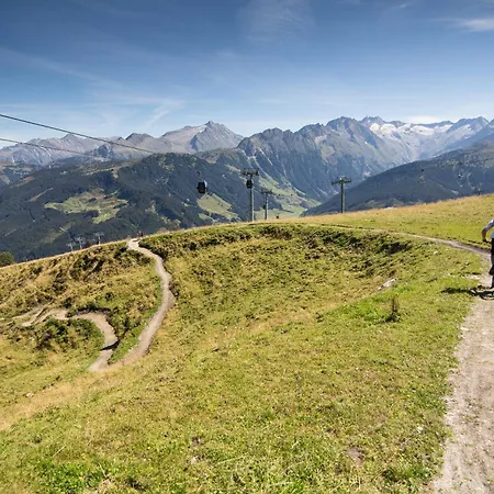 Fürstalm Alpendorf Apartamento *