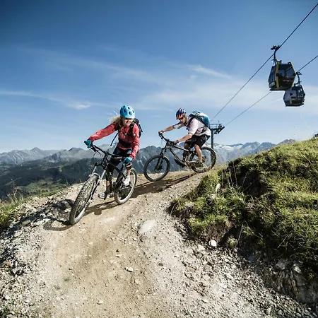 Fürstalm Alpendorf Apartamento *